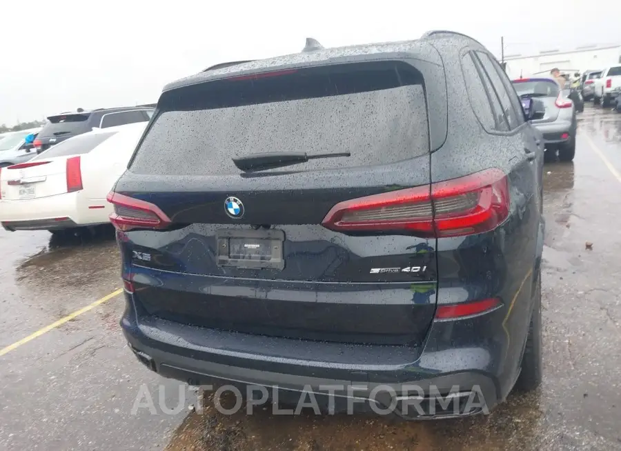 BMW X5 2021 vin 5UXCR4C09M9G02887 from auto auction Iaai