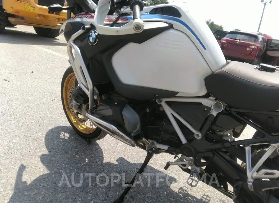 BMW R 1250 2021 vin WB10M1306M6E64127 from auto auction Iaai