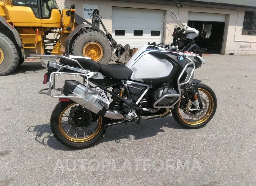 BMW R 1250 2021 vin WB10M1306M6E64127 from auto auction Iaai