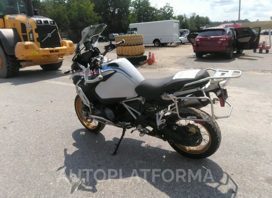 BMW R 1250 2021 vin WB10M1306M6E64127 from auto auction Iaai