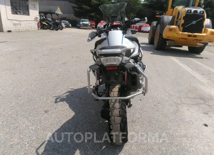 BMW R 1250 2021 vin WB10M1306M6E64127 from auto auction Iaai