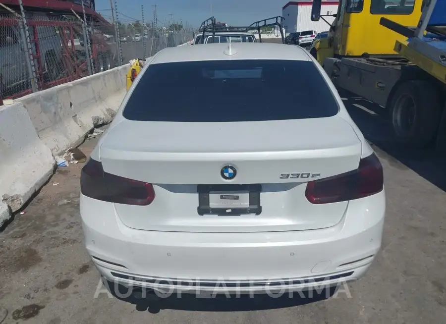 BMW 330E 2018 vin WBA8E1C52JA762918 from auto auction Iaai