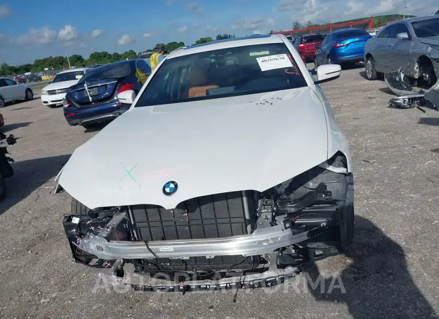 BMW 540I 2019 vin WBAJE5C5XKBM76948 from auto auction Iaai