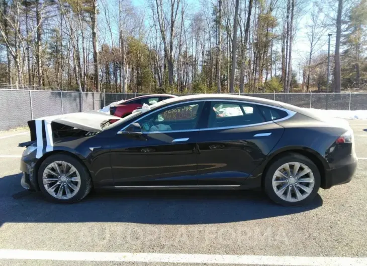 TESLA MODEL S 2017 vin 5YJSA1E24HF204688 from auto auction Iaai