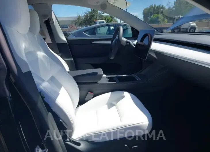 TESLA MODEL Y 2024 vin 7SAYGDED2RF085894 from auto auction Iaai