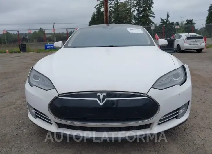 TESLA MODEL S 2015 vin 5YJSA1H25FFP74272 from auto auction Iaai