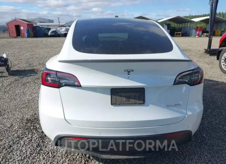 TESLA MODEL Y 2020 vin 5YJYGDEF9LF003469 from auto auction Iaai