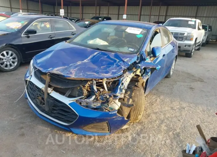 CHEVROLET CRUZE 2019 vin 1G1BE5SMXK7137554 from auto auction Iaai