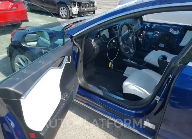 TESLA MODEL S 2018 vin 5YJSA1E25JF247927 from auto auction Iaai