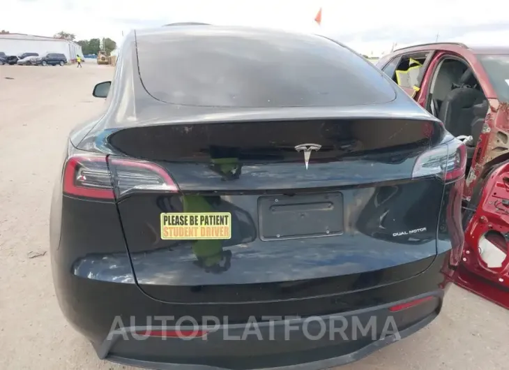 TESLA MODEL Y 2023 vin 7SAYGDEE9PA135435 from auto auction Iaai