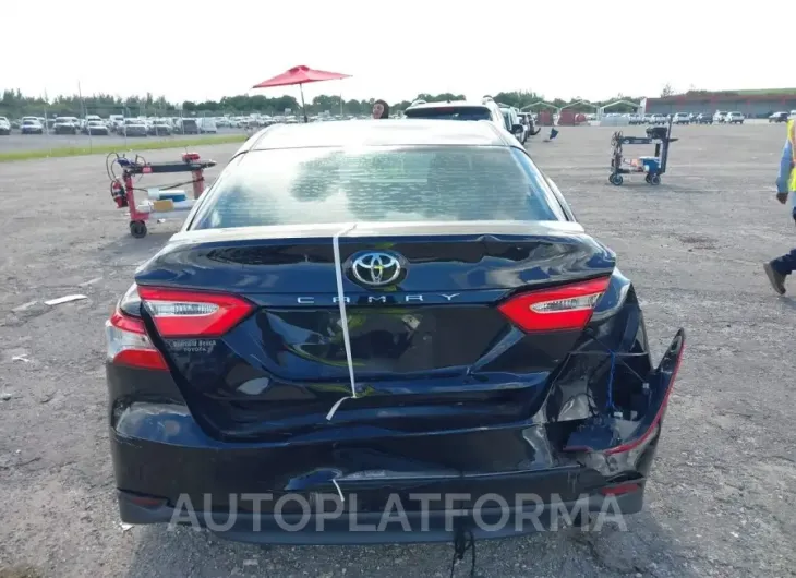 TOYOTA CAMRY 2018 vin 4T1B11HK9JU543242 from auto auction Iaai