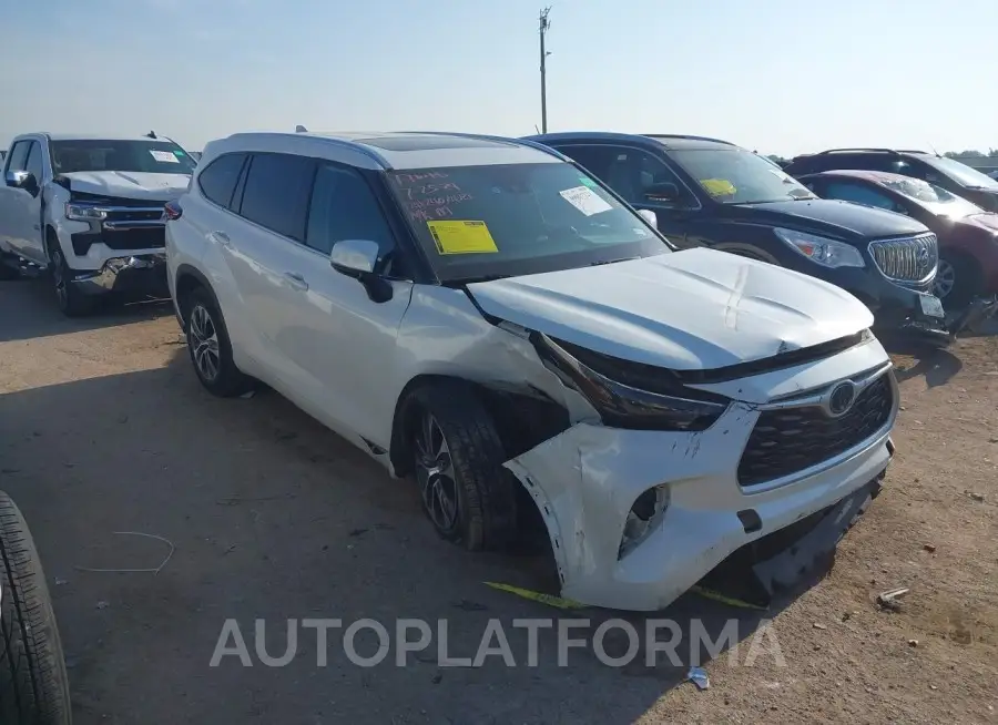 TOYOTA HIGHLANDER 2021 vin 5TDGZRAH1MS525603 from auto auction Iaai