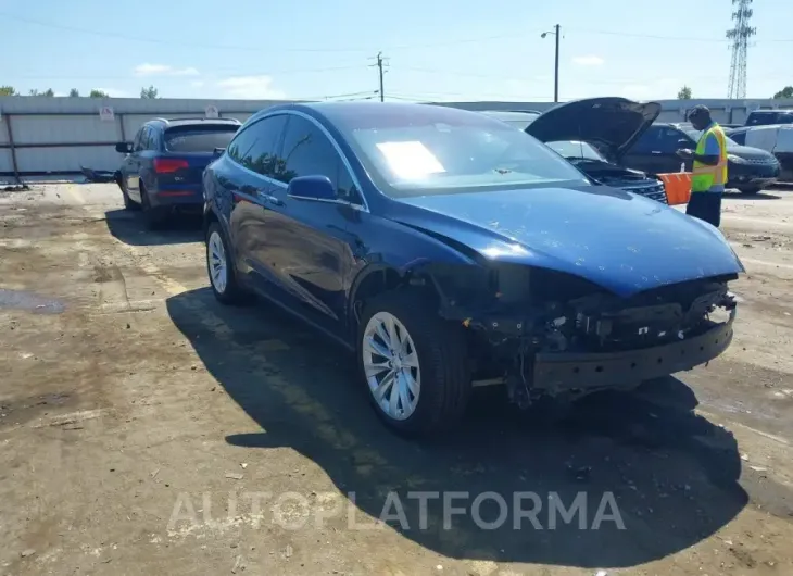 TESLA MODEL X 2017 vin 5YJXCAE2XHF043778 from auto auction Iaai