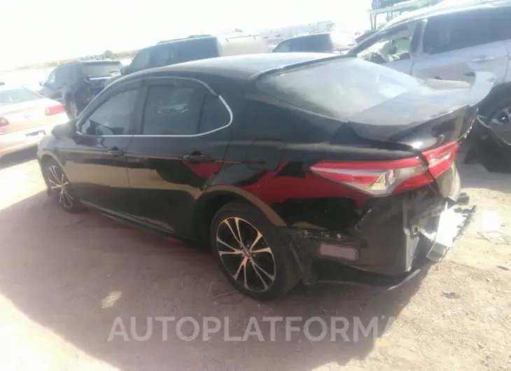 TOYOTA CAMRY 2018 vin 4T1B11HK2JU571867 from auto auction Iaai