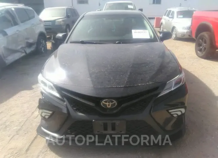 TOYOTA CAMRY 2018 vin 4T1B11HK2JU571867 from auto auction Iaai