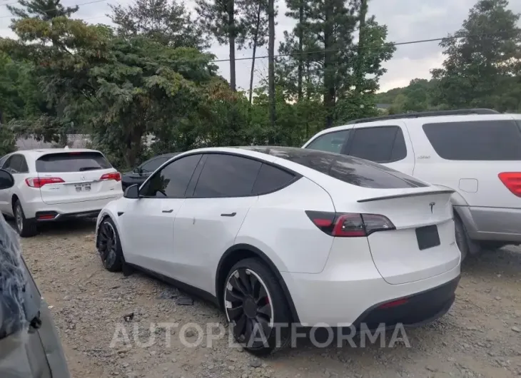 TESLA MODEL Y 2020 vin 5YJYGDEFXLF025559 from auto auction Iaai