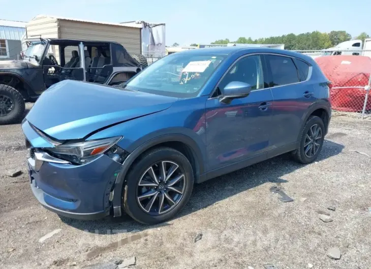 MAZDA CX-5 2018 vin JM3KFADM6J1323658 from auto auction Iaai