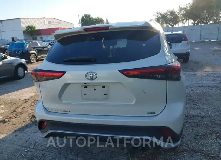 TOYOTA HIGHLANDER 2021 vin 5TDLZRAHXMS078851 from auto auction Iaai