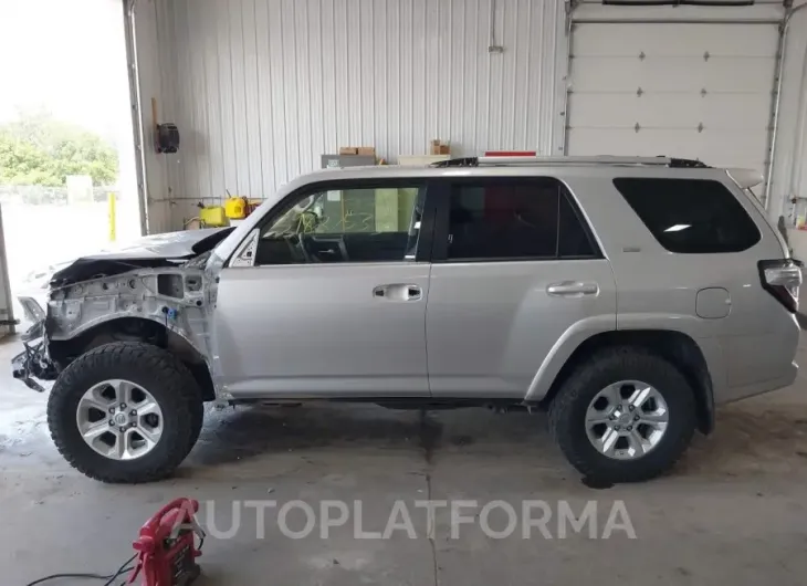 TOYOTA 4RUNNER 2021 vin JTENU5JR9M5932819 from auto auction Iaai