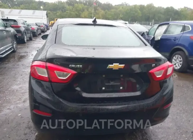 CHEVROLET CRUZE 2019 vin 1G1BE5SM0K7118401 from auto auction Iaai