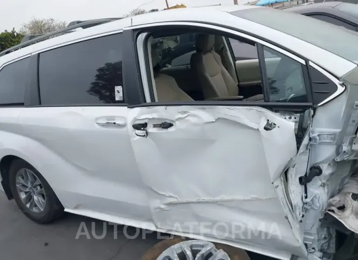 TOYOTA SIENNA 2022 vin 5TDYRKEC1NS083367 from auto auction Iaai