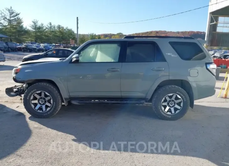 TOYOTA 4RUNNER 2022 vin JTERU5JR4N6030124 from auto auction Iaai