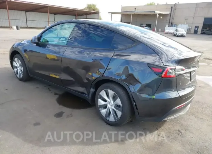 TESLA MODEL Y 2024 vin 7SAYGDED8RF085723 from auto auction Iaai