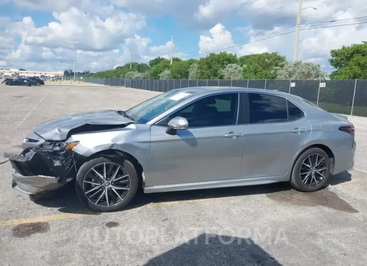 TOYOTA CAMRY 2023 vin 4T1G11AK0PU822104 from auto auction Iaai