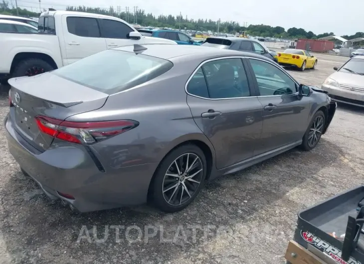 TOYOTA CAMRY 2024 vin 4T1T11AK1RU262949 from auto auction Iaai