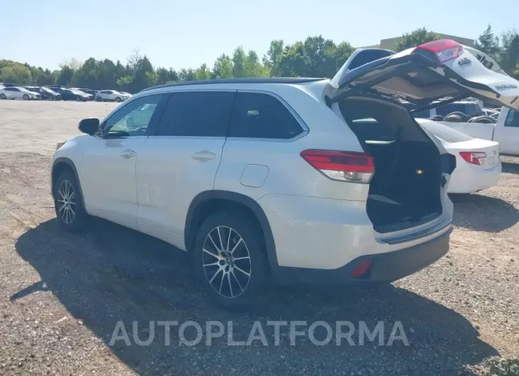 TOYOTA HIGHLANDER 2017 vin 5TDKZRFH9HS522246 from auto auction Iaai