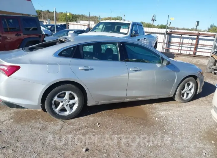 CHEVROLET MALIBU 2019 vin 1G1ZD5ST2KF109309 from auto auction Iaai