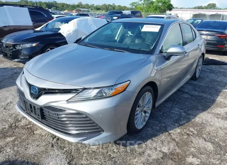 TOYOTA CAMRY HYBRID 2019 vin 4T1B21HK6KU010585 from auto auction Iaai