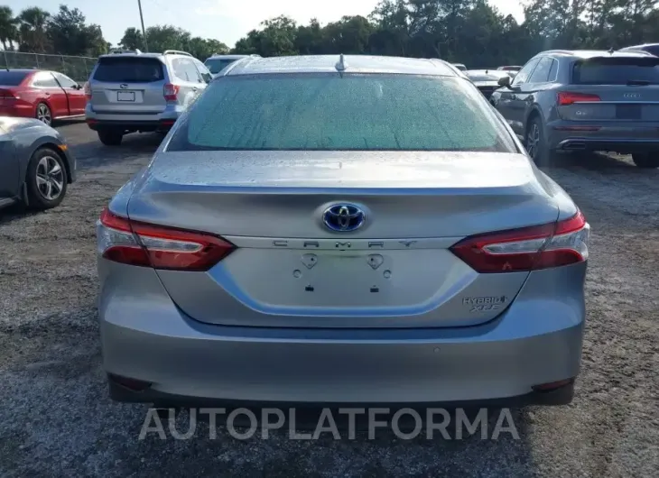 TOYOTA CAMRY HYBRID 2019 vin 4T1B21HK6KU010585 from auto auction Iaai