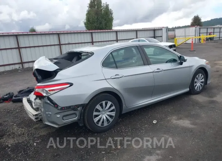 TOYOTA CAMRY 2018 vin 4T1B11HK0JU609872 from auto auction Iaai