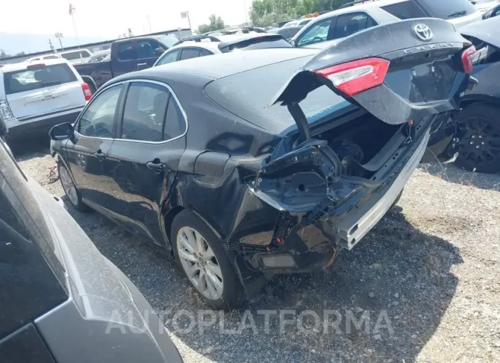 TOYOTA CAMRY 2018 vin 4T1B11HKXJU093178 from auto auction Iaai