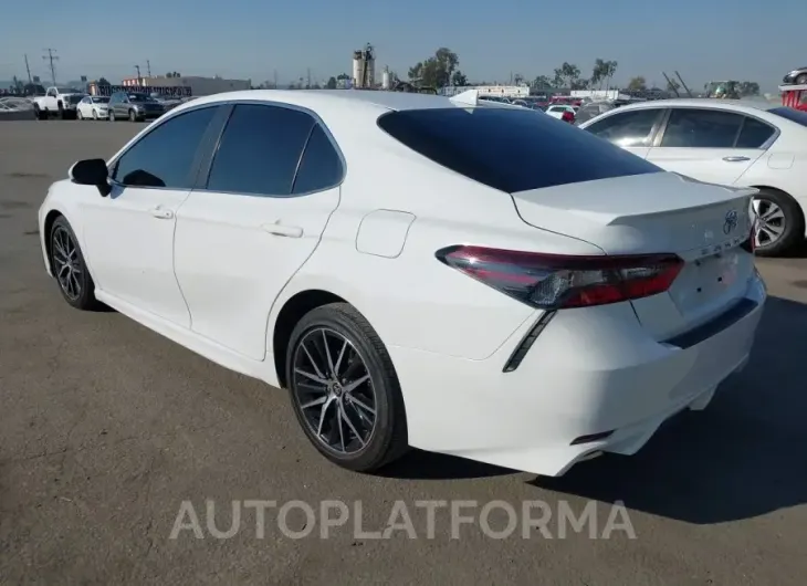 TOYOTA CAMRY 2022 vin 4T1G11AK6NU037440 from auto auction Iaai