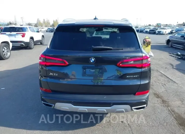 BMW X5 2019 vin 5UXCR6C54KLL24906 from auto auction Iaai