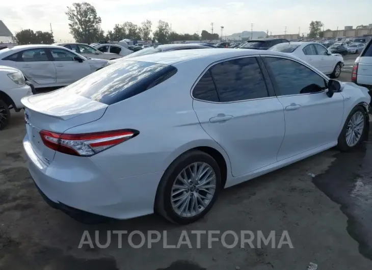 TOYOTA CAMRY HYBRID 2018 vin 4T1B21HK6JU007104 from auto auction Iaai