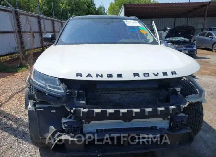 LAND ROVER RANGE ROVER VELAR 2018 vin SALYB2RX2JA768883 from auto auction Iaai