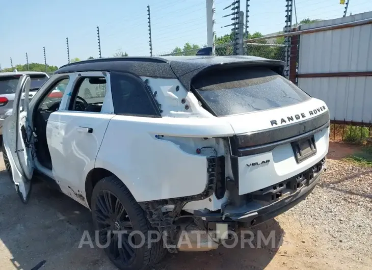 LAND ROVER RANGE ROVER VELAR 2018 vin SALYB2RX2JA768883 from auto auction Iaai