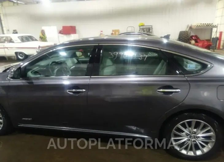 TOYOTA AVALON HYBRID 2016 vin 4T1BD1EB6GU049943 from auto auction Iaai