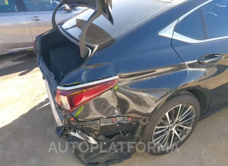 LEXUS ES 300H 2023 vin 58ADA1C15PU034435 from auto auction Iaai