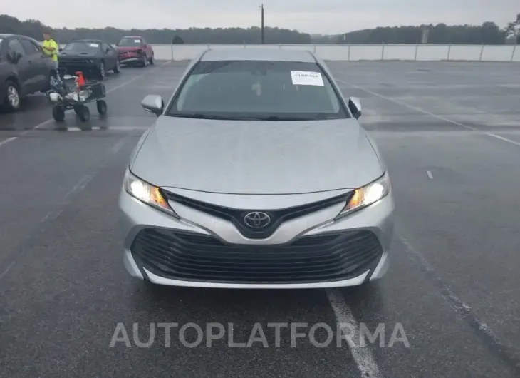 TOYOTA CAMRY 2018 vin 4T1B11HK9JU523279 from auto auction Iaai