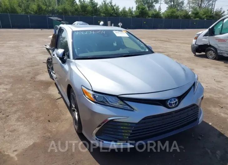 TOYOTA CAMRY HYBRID 2024 vin 4T1F31AK0RU622008 from auto auction Iaai