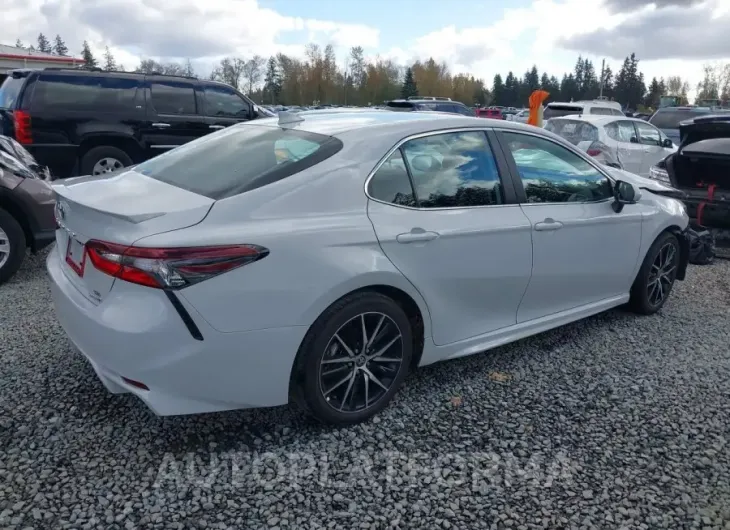 TOYOTA CAMRY HYBRID 2024 vin 4T1G31AKXRU061630 from auto auction Iaai