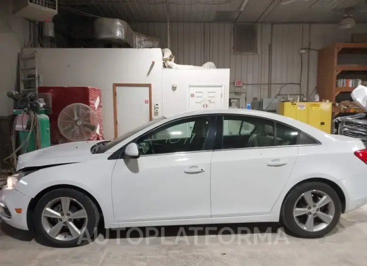 CHEVROLET CRUZE 2015 vin 1G1PE5SBXF7193956 from auto auction Iaai