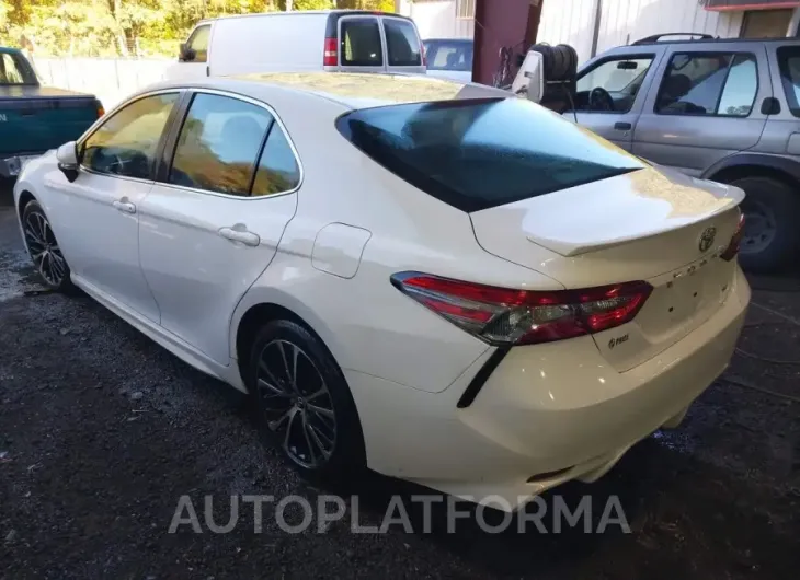 TOYOTA CAMRY 2018 vin 4T1B11HK0JU039582 from auto auction Iaai