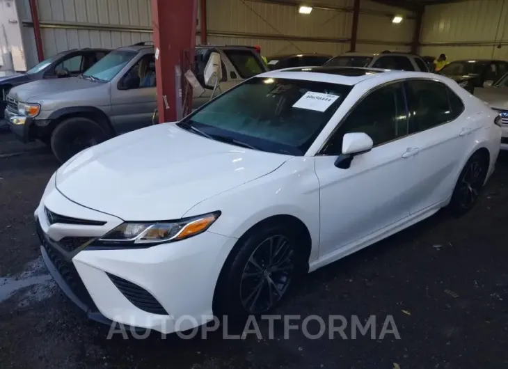 TOYOTA CAMRY 2018 vin 4T1B11HK0JU039582 from auto auction Iaai