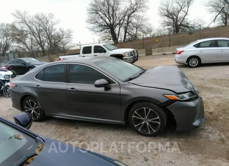 TOYOTA CAMRY 2018 vin 4T1B11HK0JU611072 from auto auction Iaai