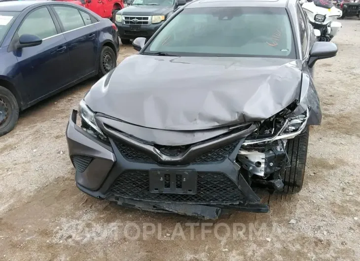 TOYOTA CAMRY 2018 vin 4T1B11HK0JU611072 from auto auction Iaai